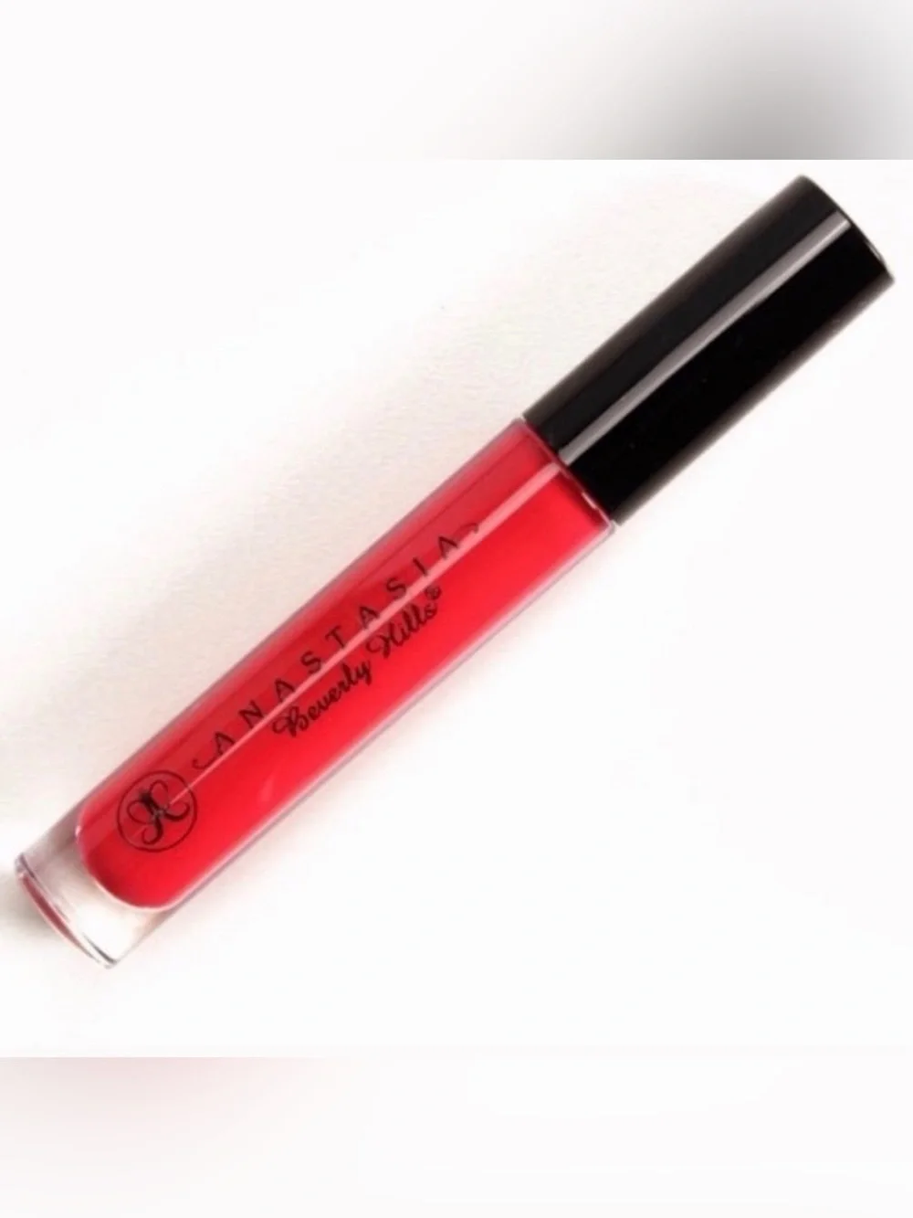 2 Anastasia Beverly Hills Bundle Lipglosses in Socialite and Venom & a lip case